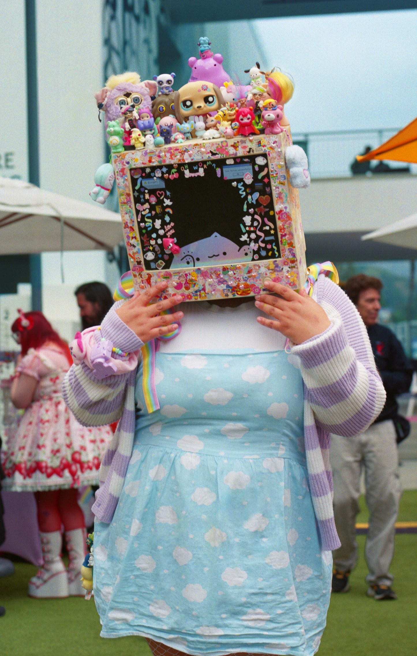 Friend Series no.1 : Harajuku Day La x Frutas | Zine